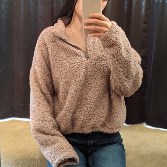 American Eagle Outfitters Jackets & Blazers - American Eagle Cropped Sherpa